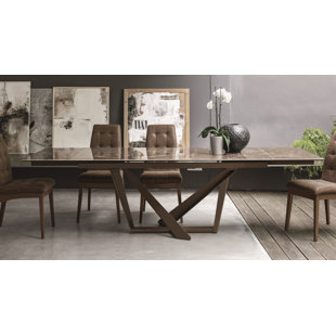 33+ Überlegene Moderner Esstisch Goldene Beine Fotos